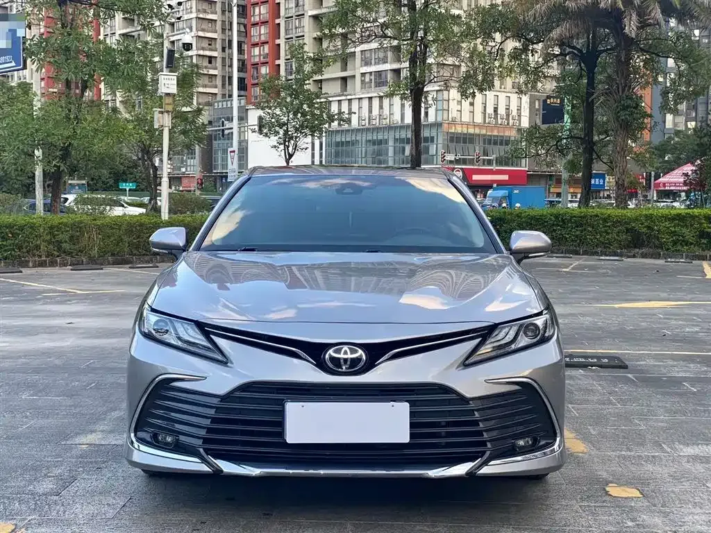 Toyota Camry 2023 из CN, фото 7