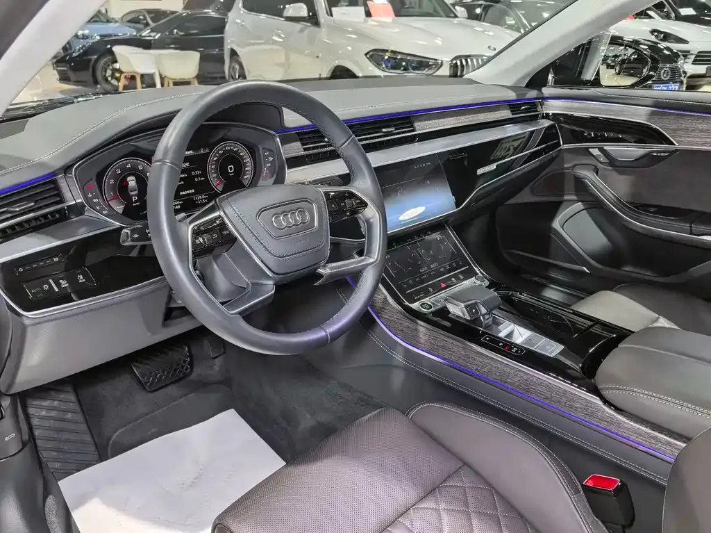Audi A8 2024 из CN, фото 10
