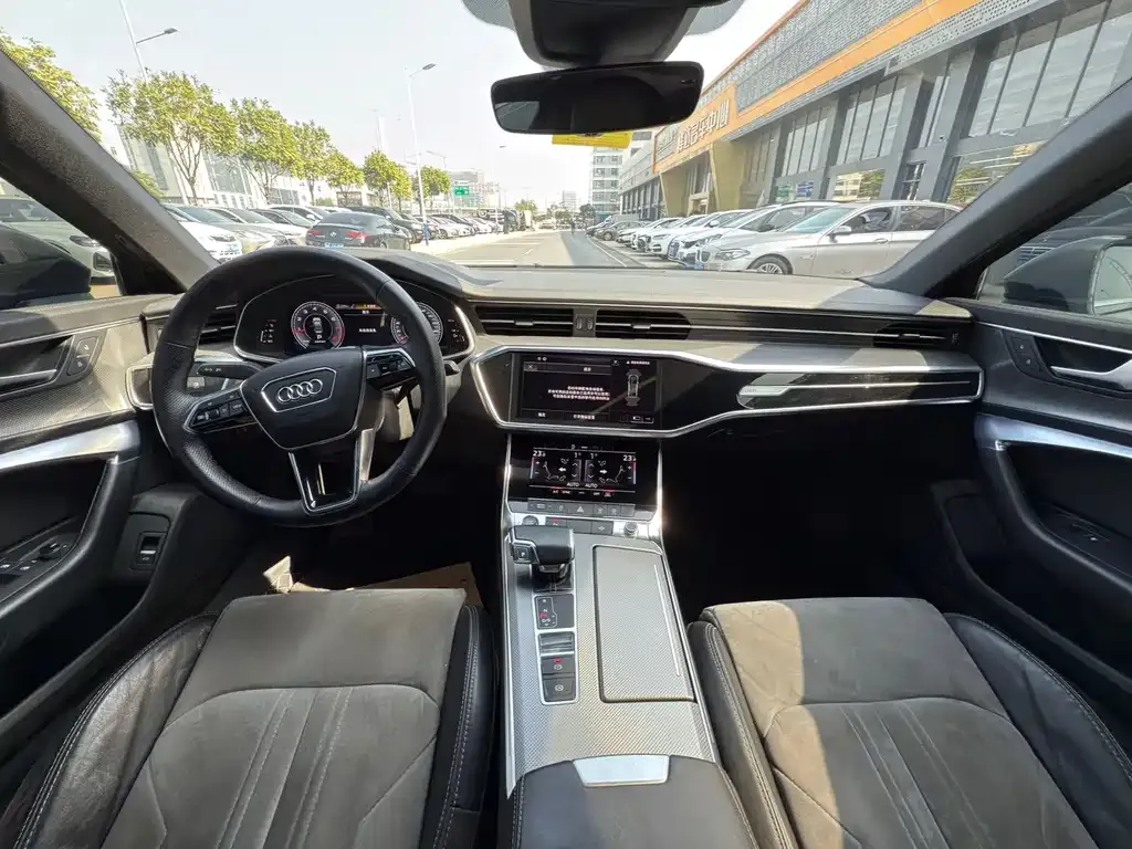 Audi A6L 2021 из CN, фото 4