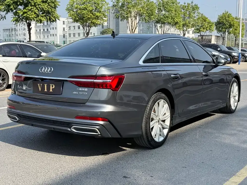 Audi A6L 2021 из CN, фото 8