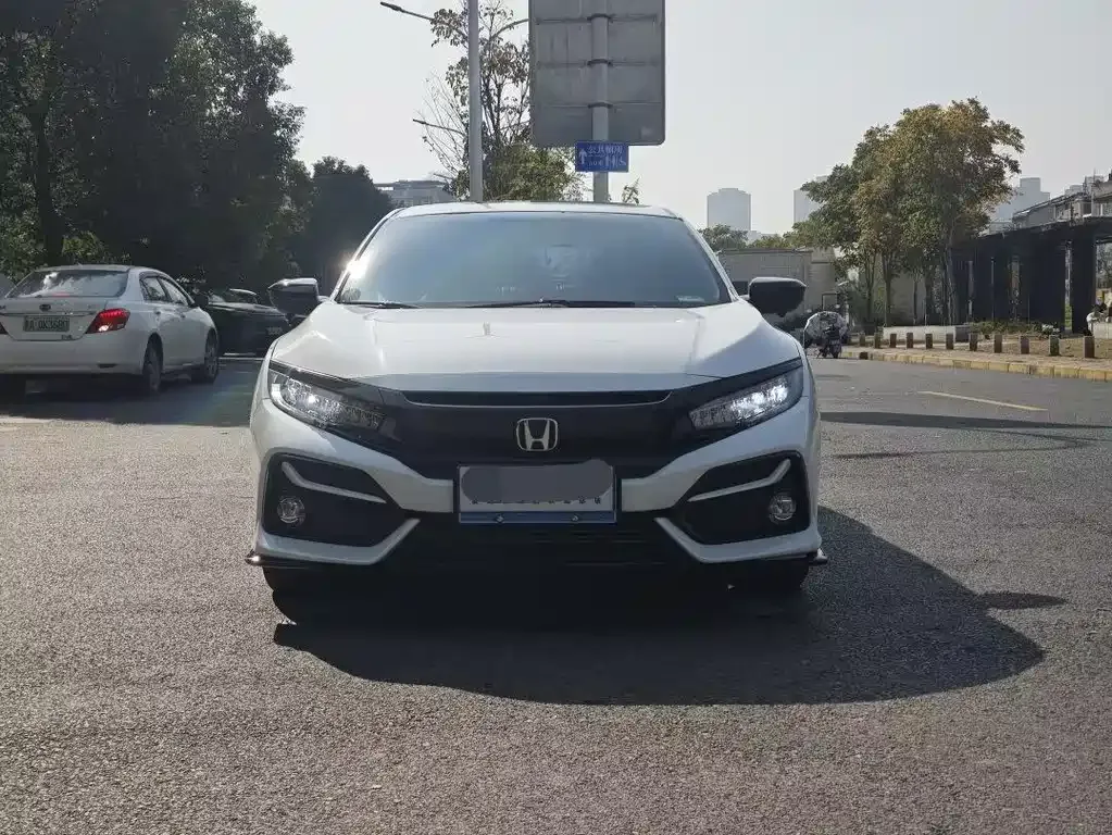 Honda Civic — фото 7