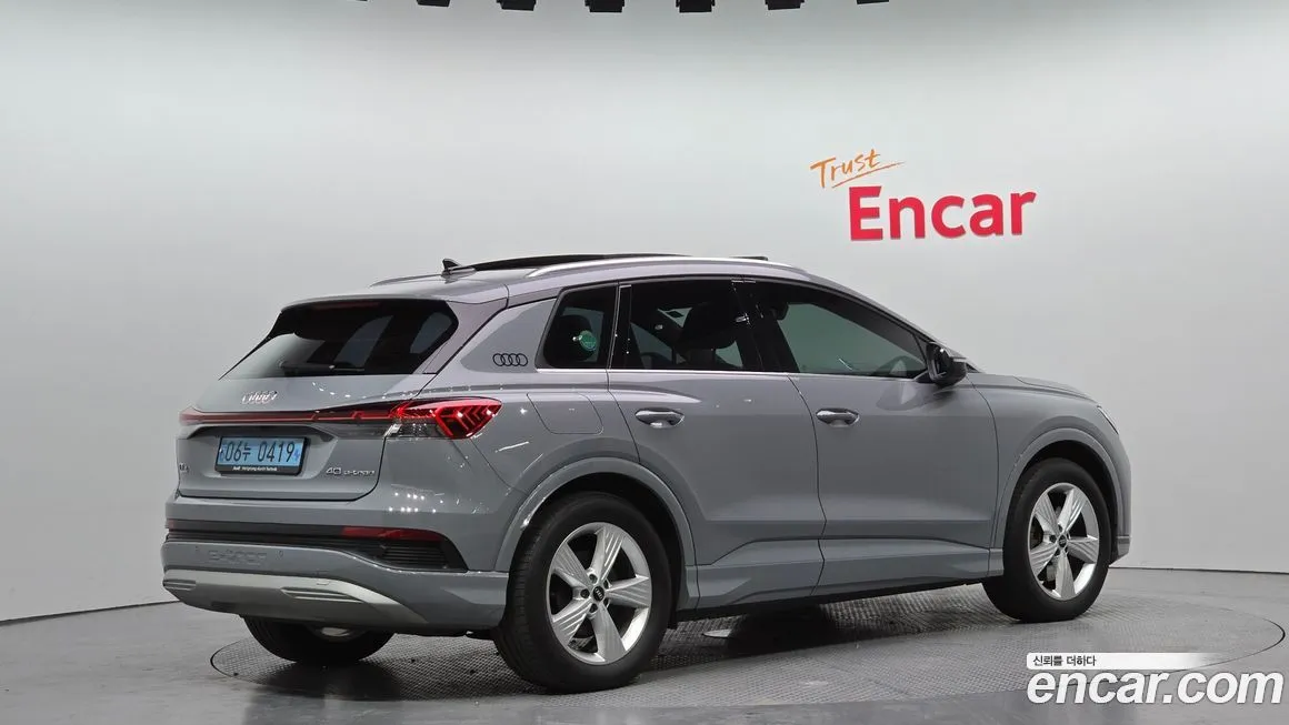 Audi Q4 e-tron 2023 из KR, фото 2