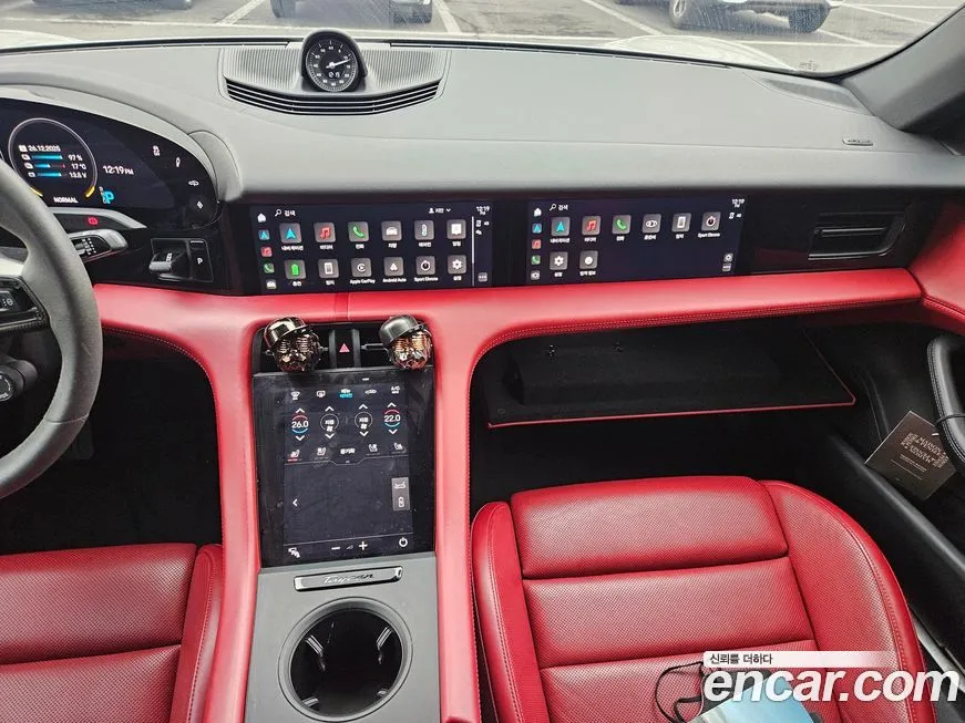 Porsche Taycan 2021 из KR, фото 7