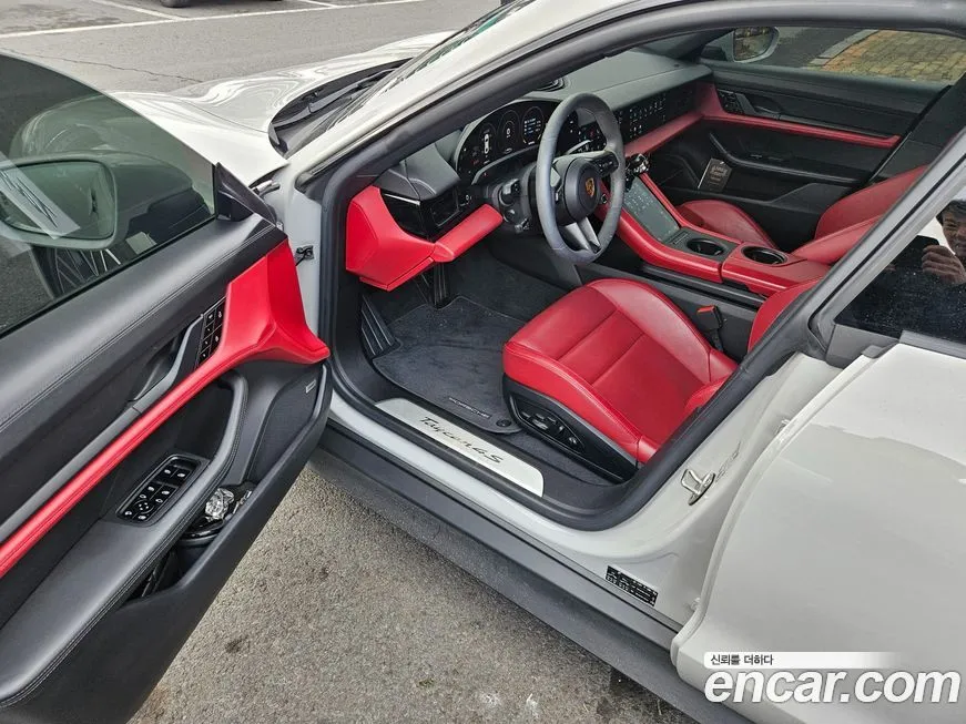 Porsche Taycan 2021 из KR, фото 8