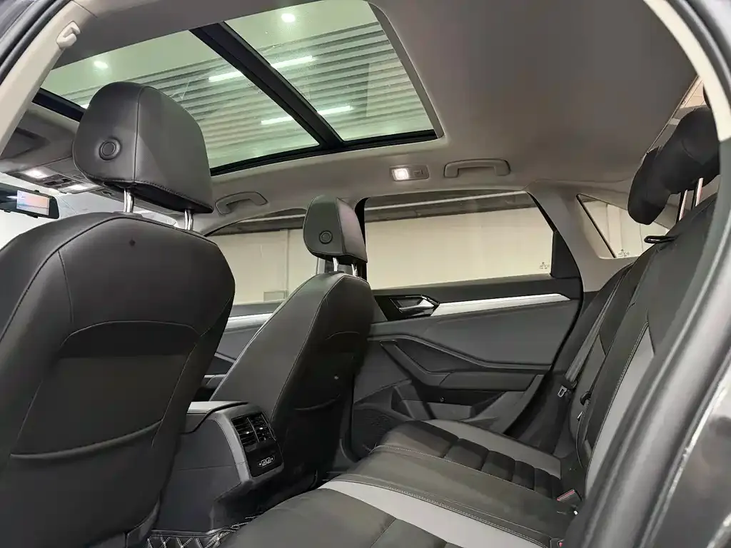 Volkswagen Sagitar 2022 из CN, фото 5