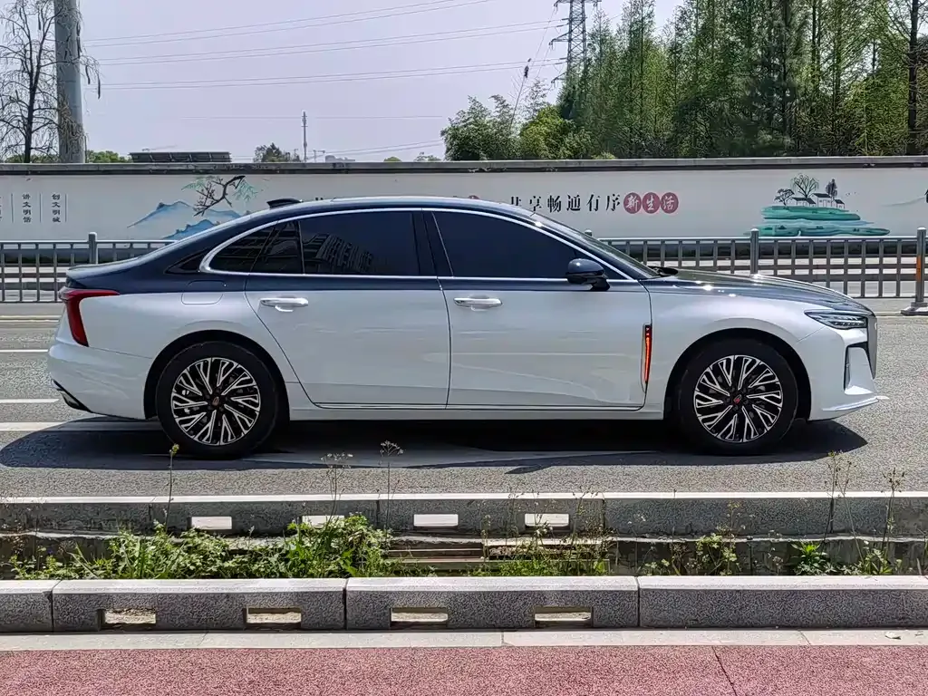 Hongqi H5 — фото 4