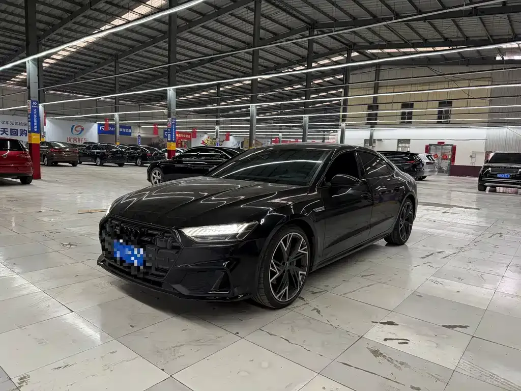 Audi A7L 2022 из CN, фото 6
