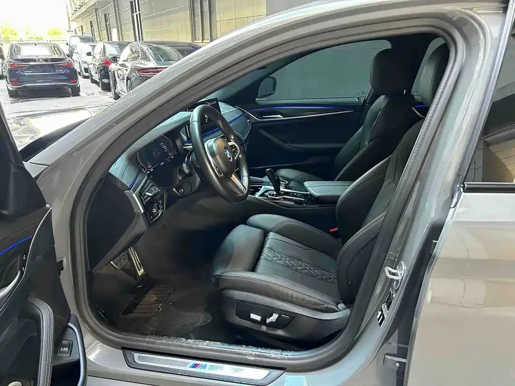 BMW 5 Series (Import) 2023 из CN, фото 9