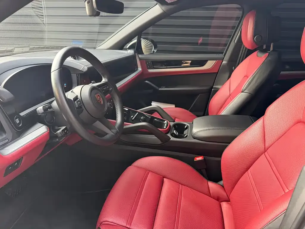 Porsche Cayenne 2024 из CN, фото 3