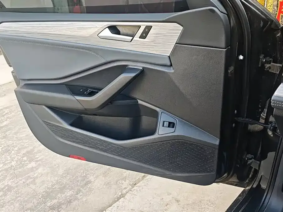 Volkswagen Sagitar 2024 из CN, фото 8