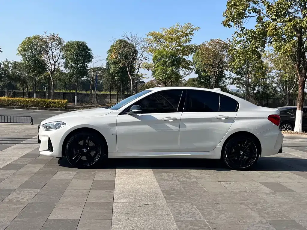 BMW 1 Series 2022 из CN, фото 7