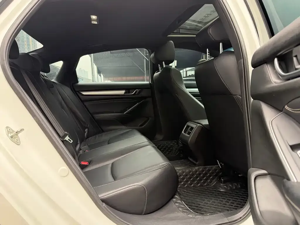 Honda Inspire 2022 из CN, фото 3
