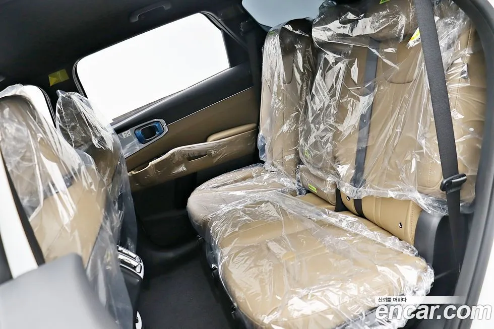 Kia Sorento — фото 10