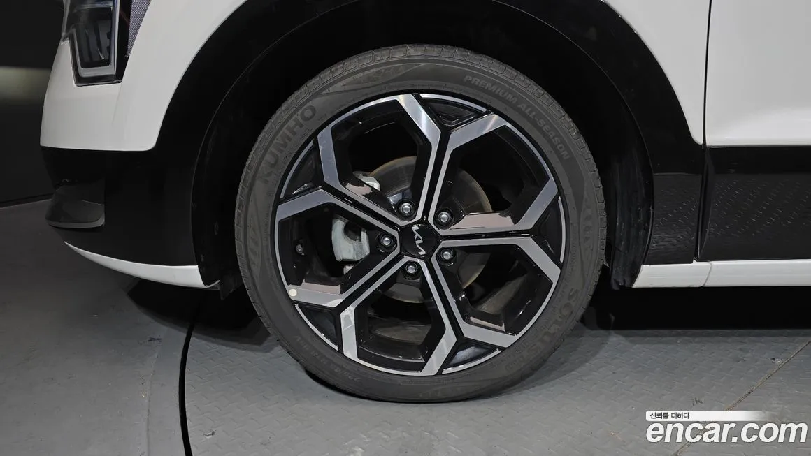 Kia Niro — фото 10