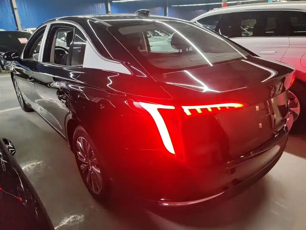 Hongqi E-QM5 2026 из CN, фото 8