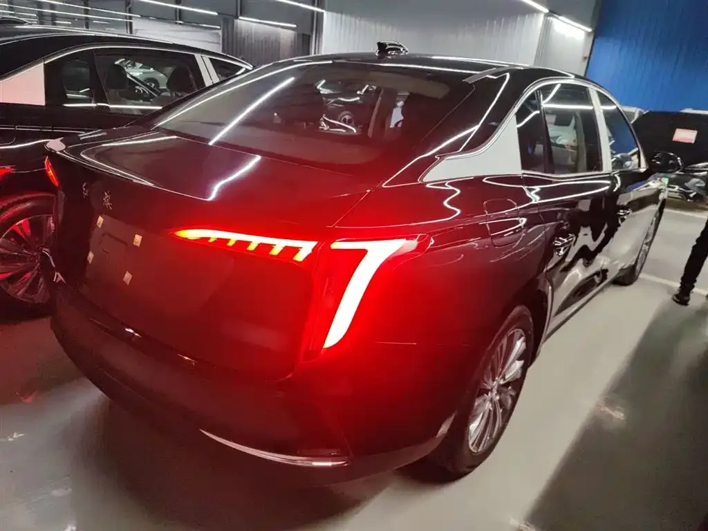 Hongqi E-QM5 2026 из CN, фото 10
