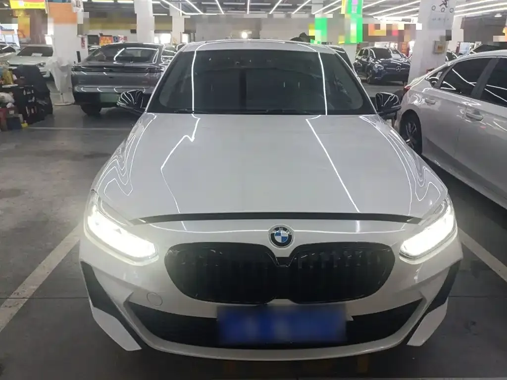 BMW 1 Series 2021 из CN, фото 2