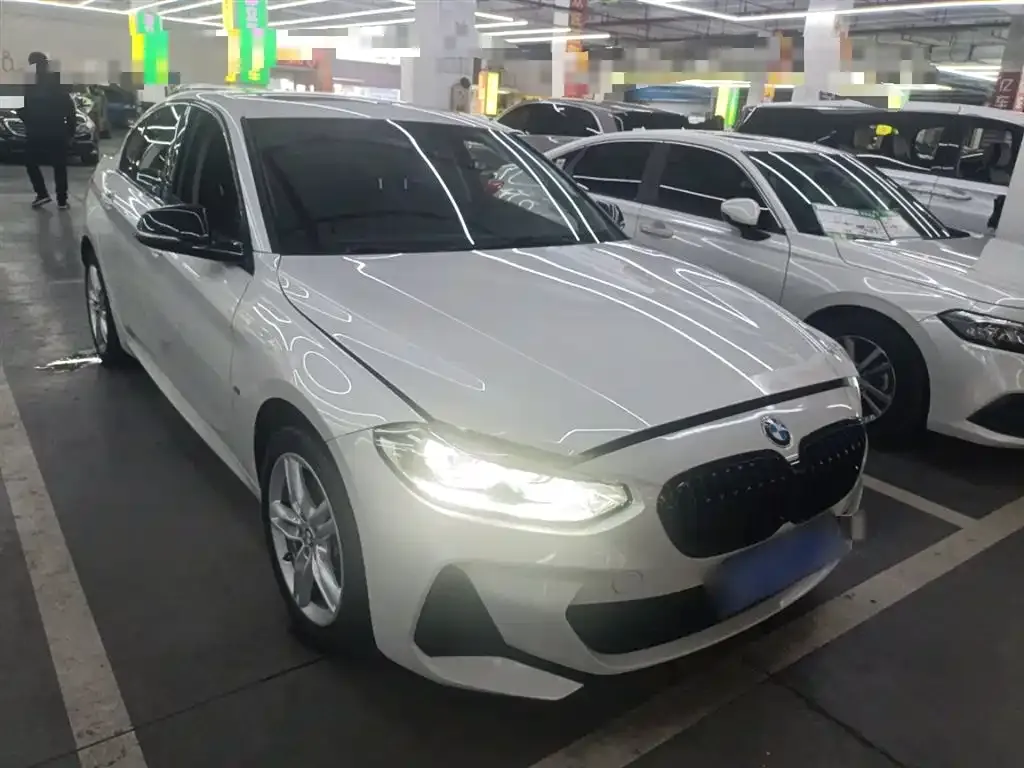 BMW 1 Series 2021 из CN, фото 4