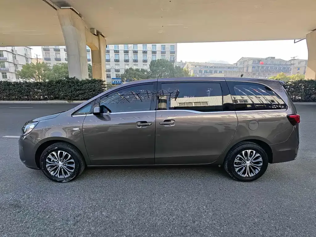 Buick GL8 2022 из CN, фото 5