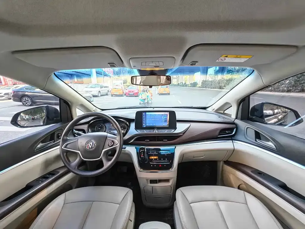Buick GL8 2022 из CN, фото 2