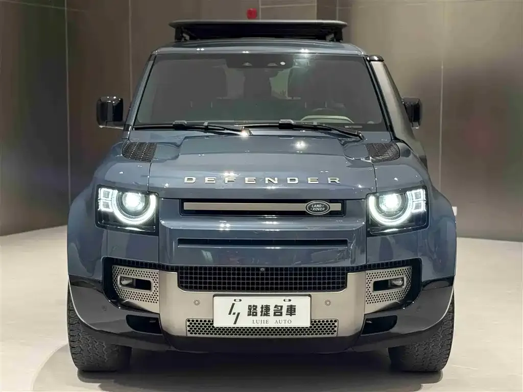 Land Rover Defender — фото 6