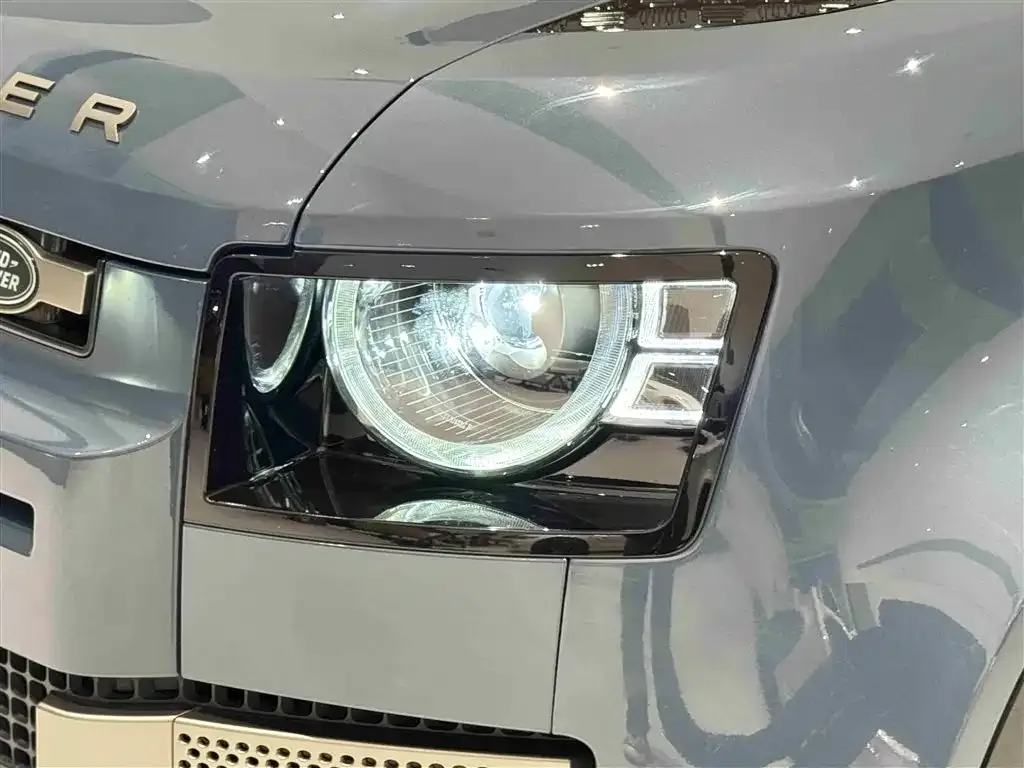 Land Rover Defender — фото 10