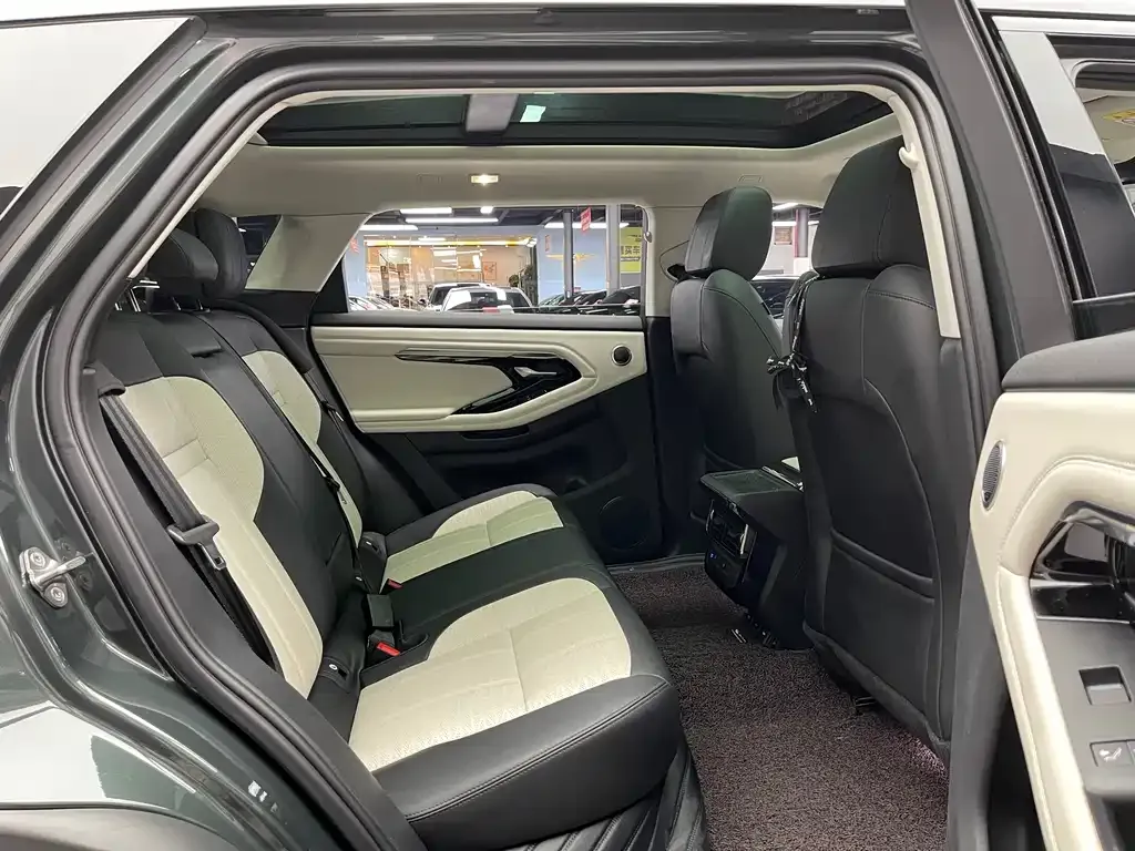 Land Rover Evoque — фото 9
