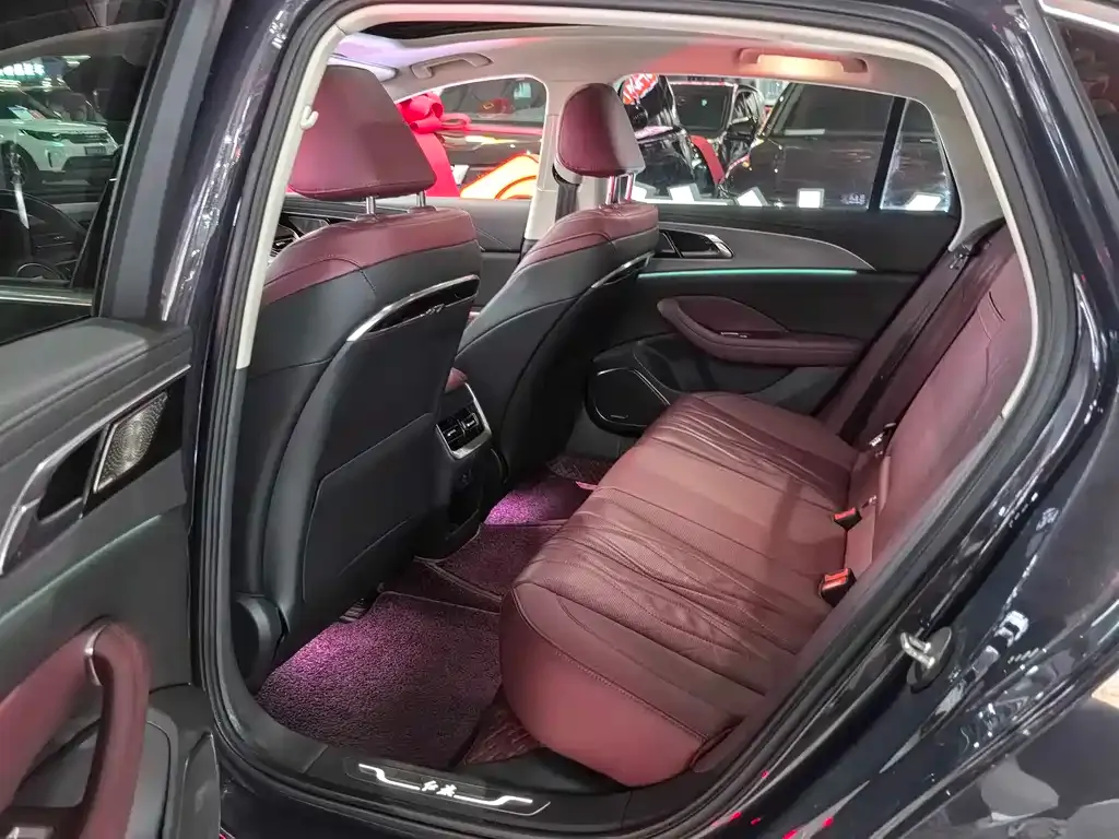 Hongqi H5 2024 из CN, фото 8
