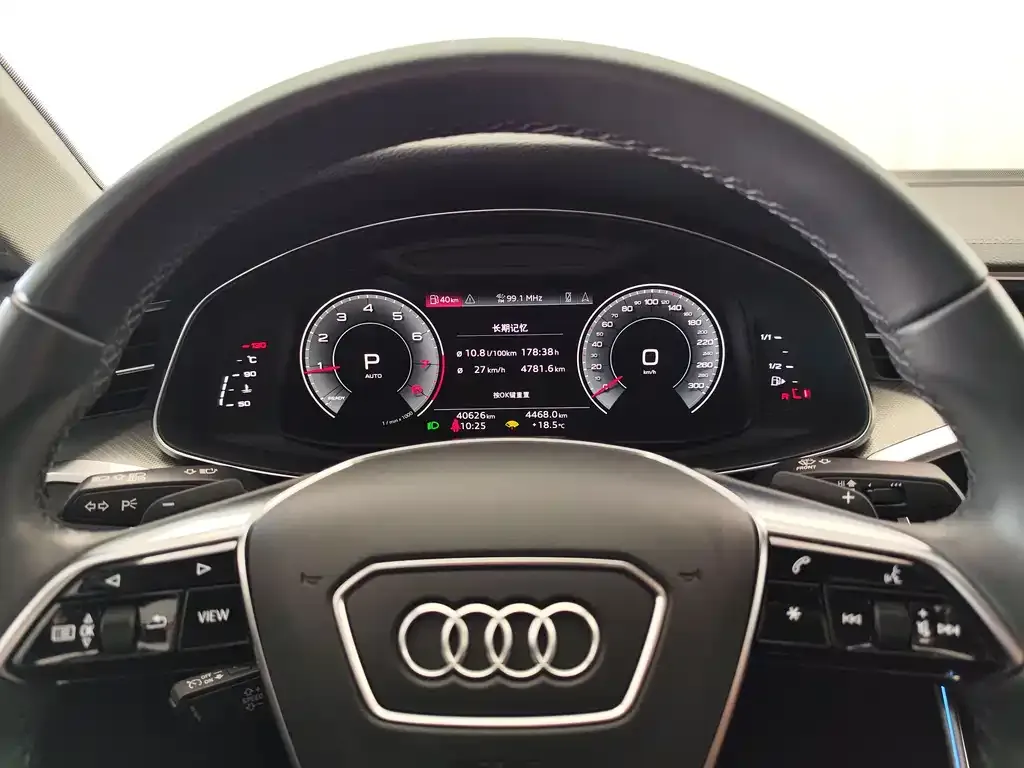 Audi A6L — фото 9
