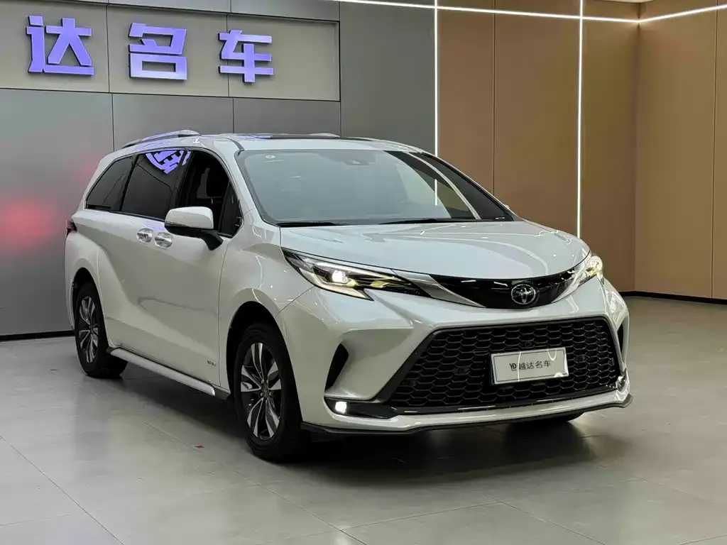 Toyota Granvia 2025 из CN, фото 8