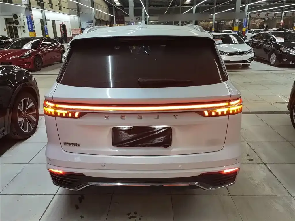 Geely Xingyue L 2023 из CN, фото 5