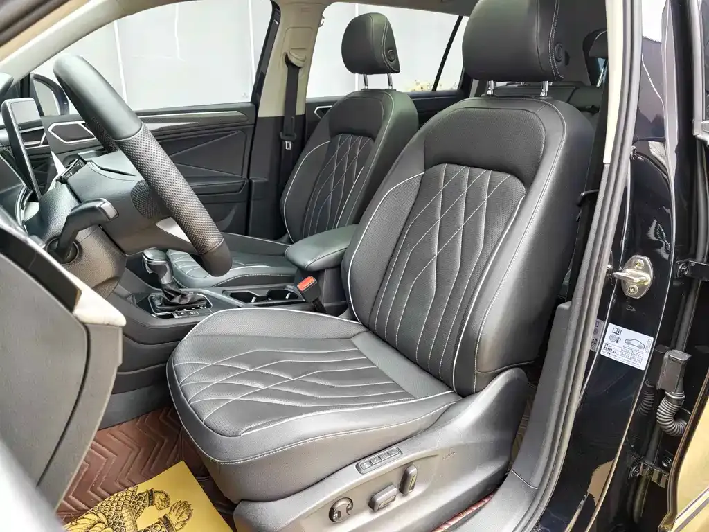 Volkswagen Tiguan L 2023 из CN, фото 10