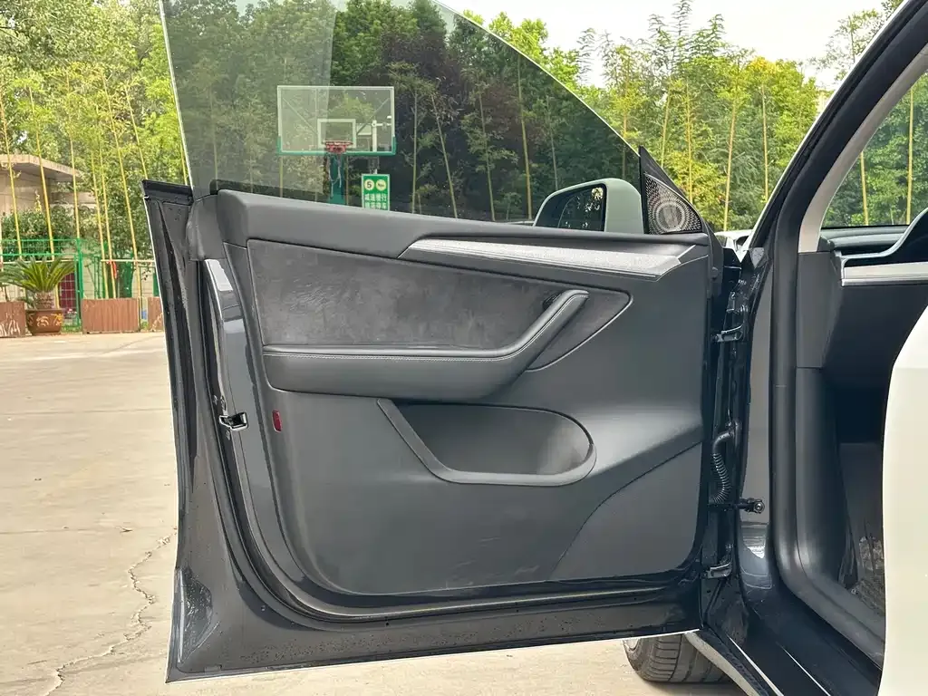 Tesla Model Y 2021 из CN, фото 10