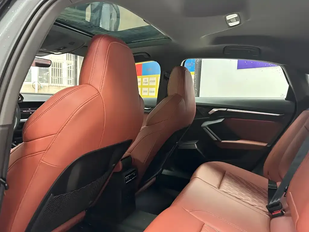 Audi A3 2024 из CN, фото 6