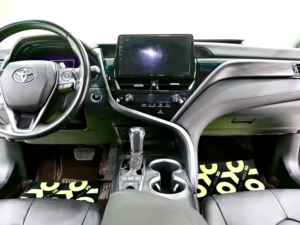 Toyota Camry 2023 из CN, фото 7