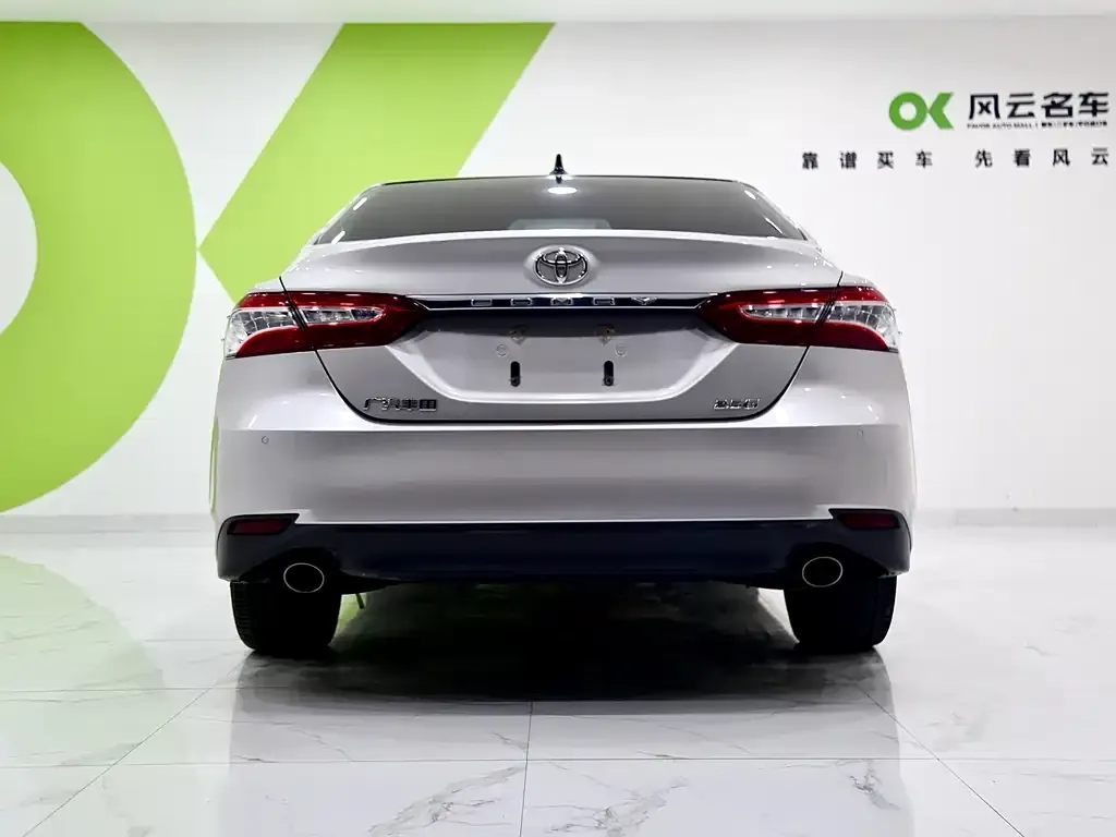 Toyota Camry 2023 из CN, фото 2
