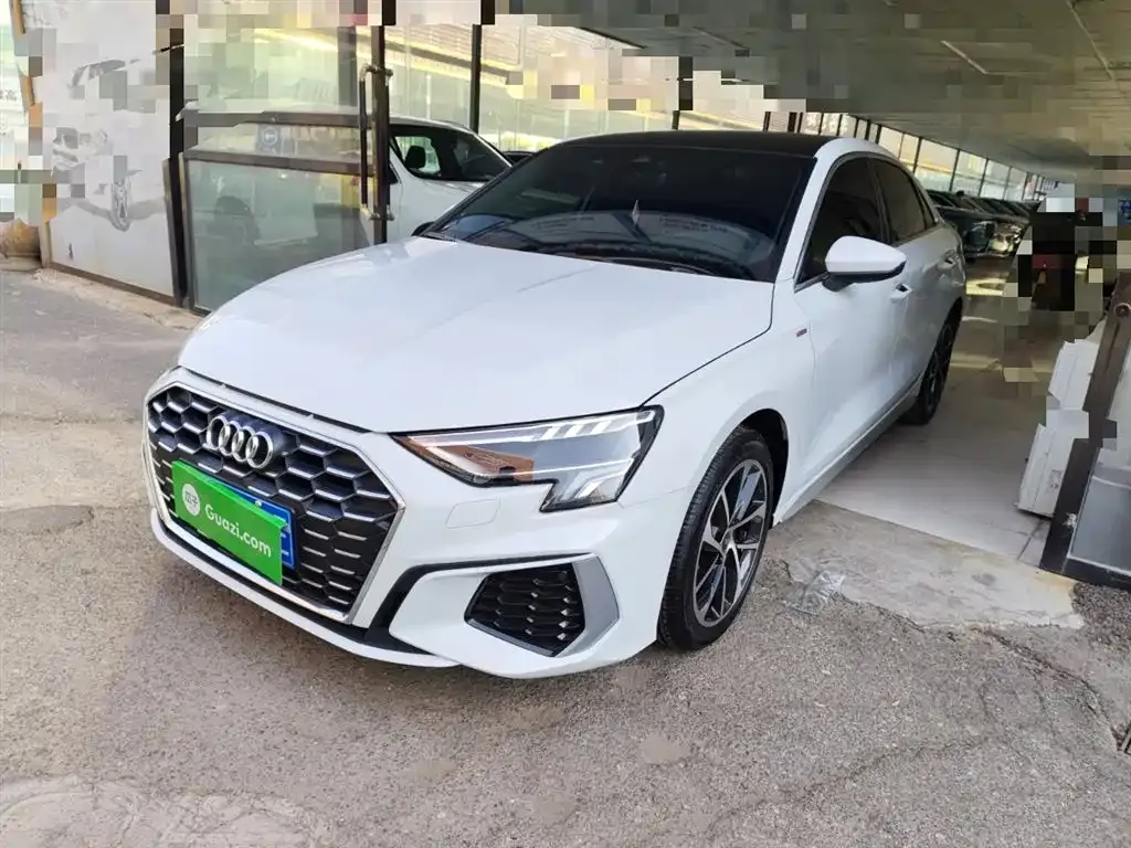 Audi A3 2023 из CN, фото 1