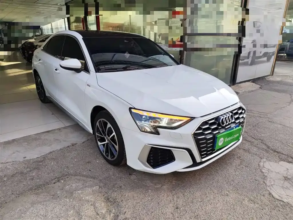 Audi A3 2023 из CN, фото 4