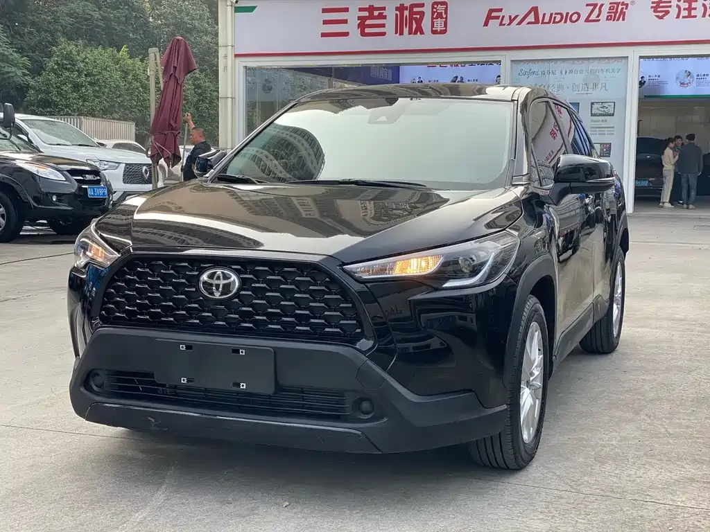 Toyota Corolla Cross 2022 из CN, фото 1