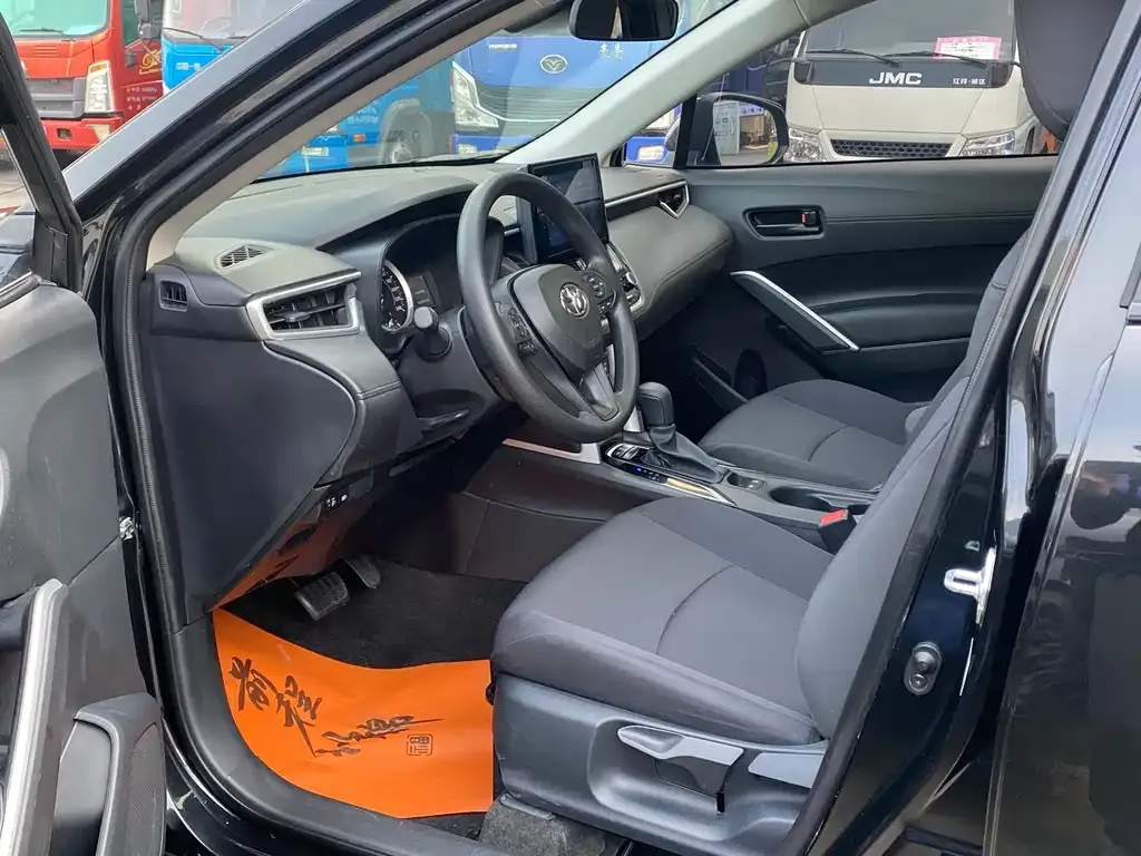 Toyota Corolla Cross 2022 из CN, фото 6