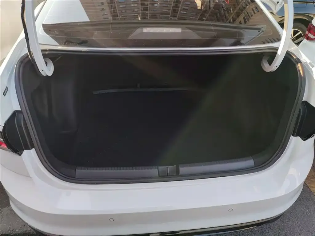 Volkswagen Lavida 2024 из CN, фото 9