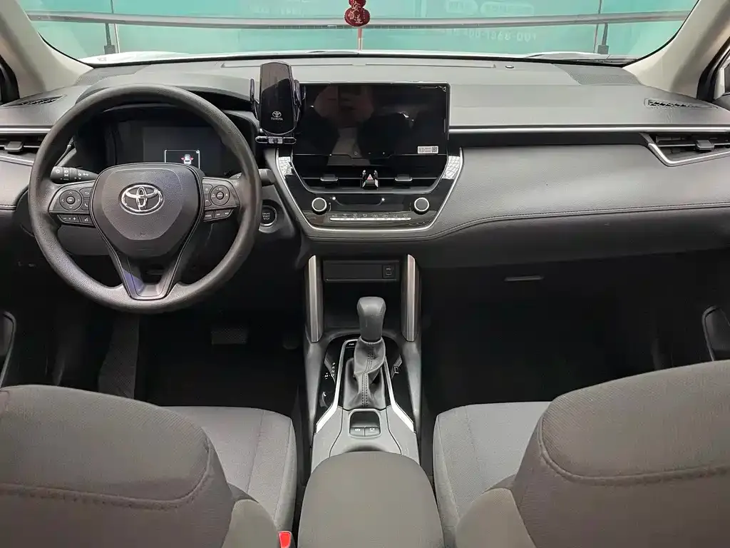 Toyota Corolla Cross 2025 из CN, фото 2