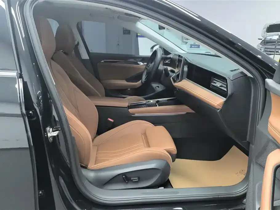 [object Object] Magotan 2025 из CN, фото 8