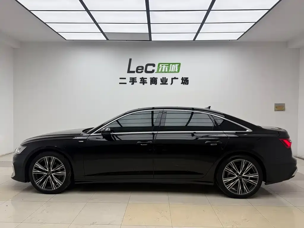 Audi A6L — фото 5