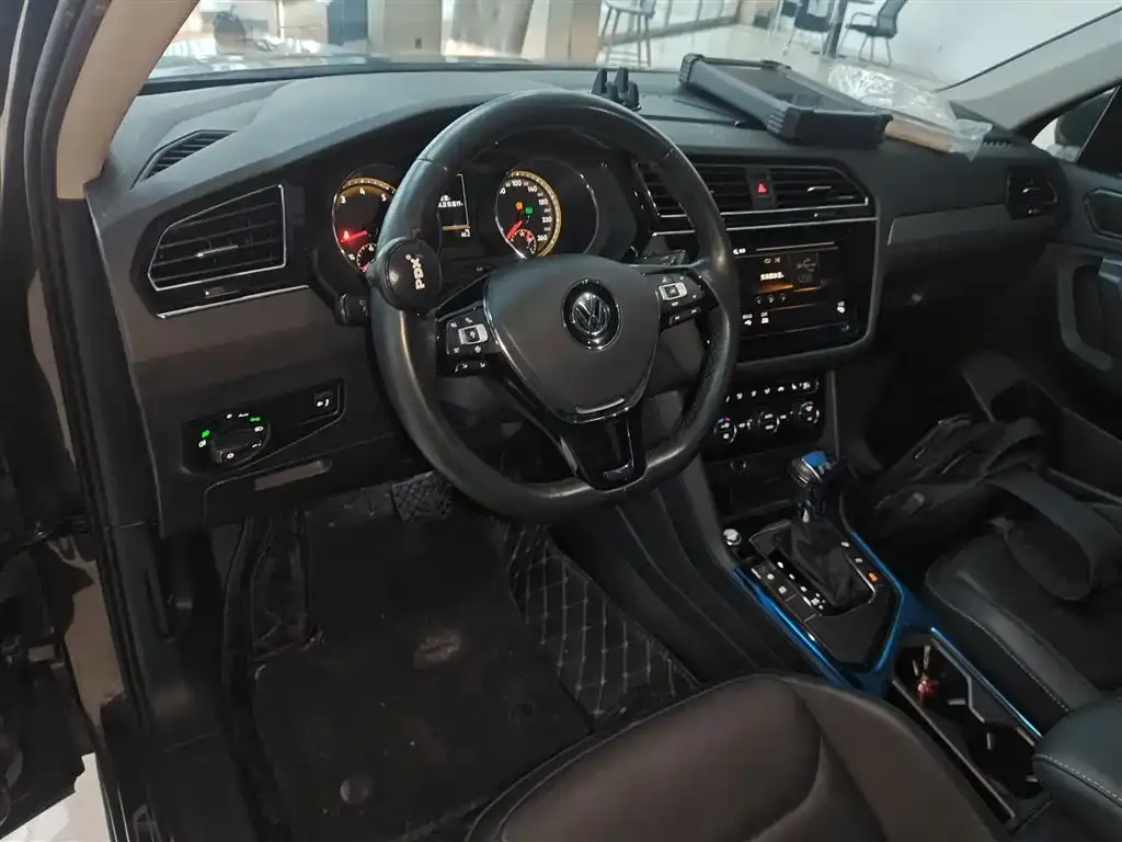 Volkswagen Tiguan L 2021 из CN, фото 2