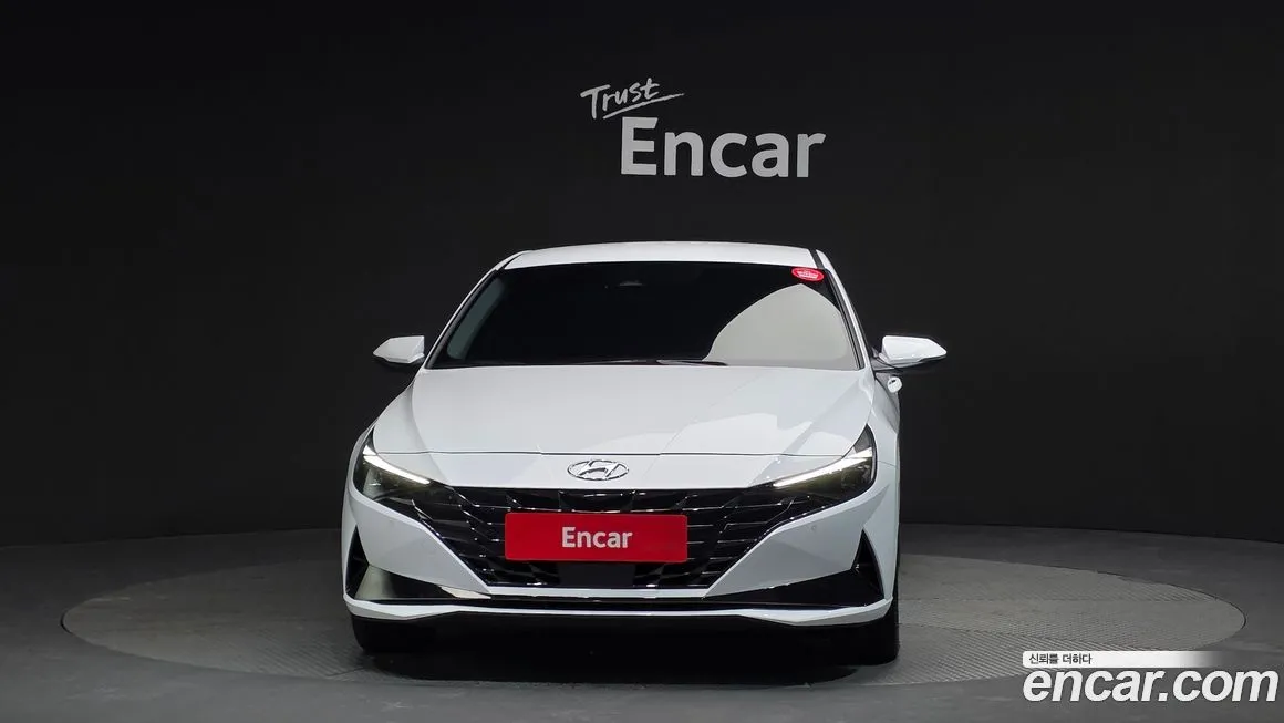 Hyundai AVANTE — фото 3