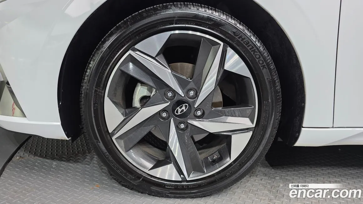Hyundai AVANTE — фото 9