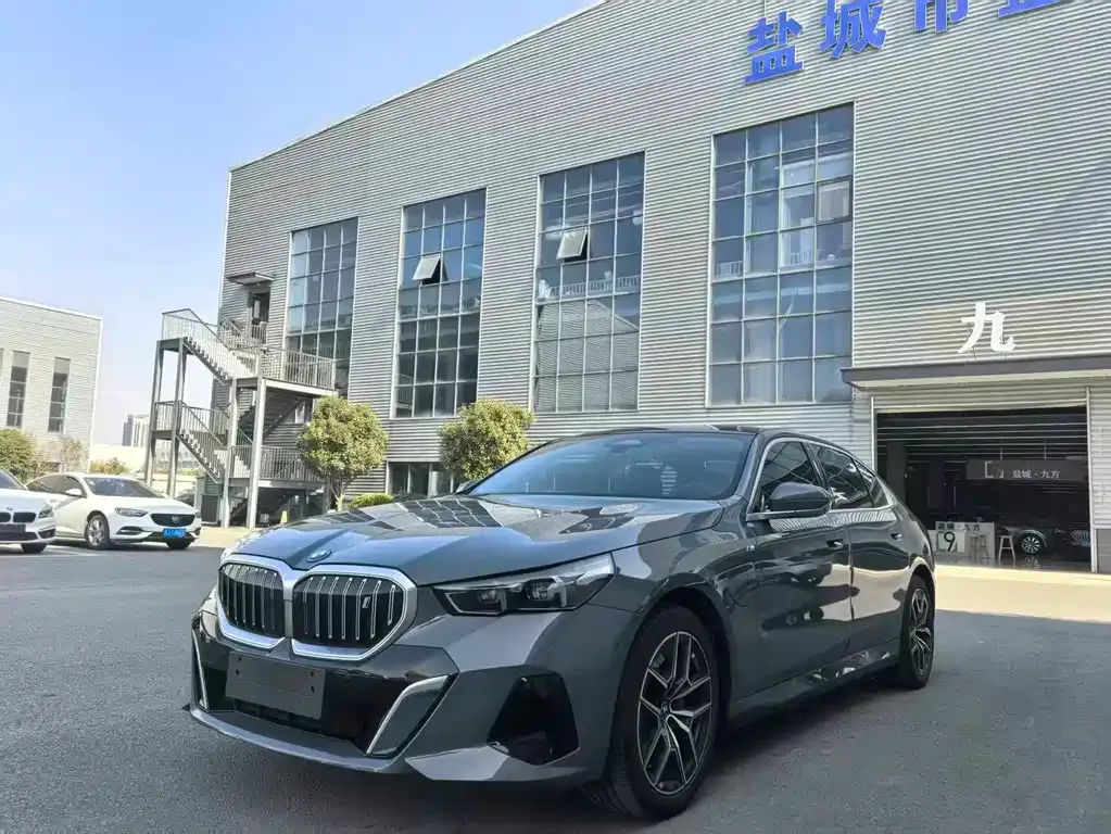 BMW i5 2024 из CN, фото 1