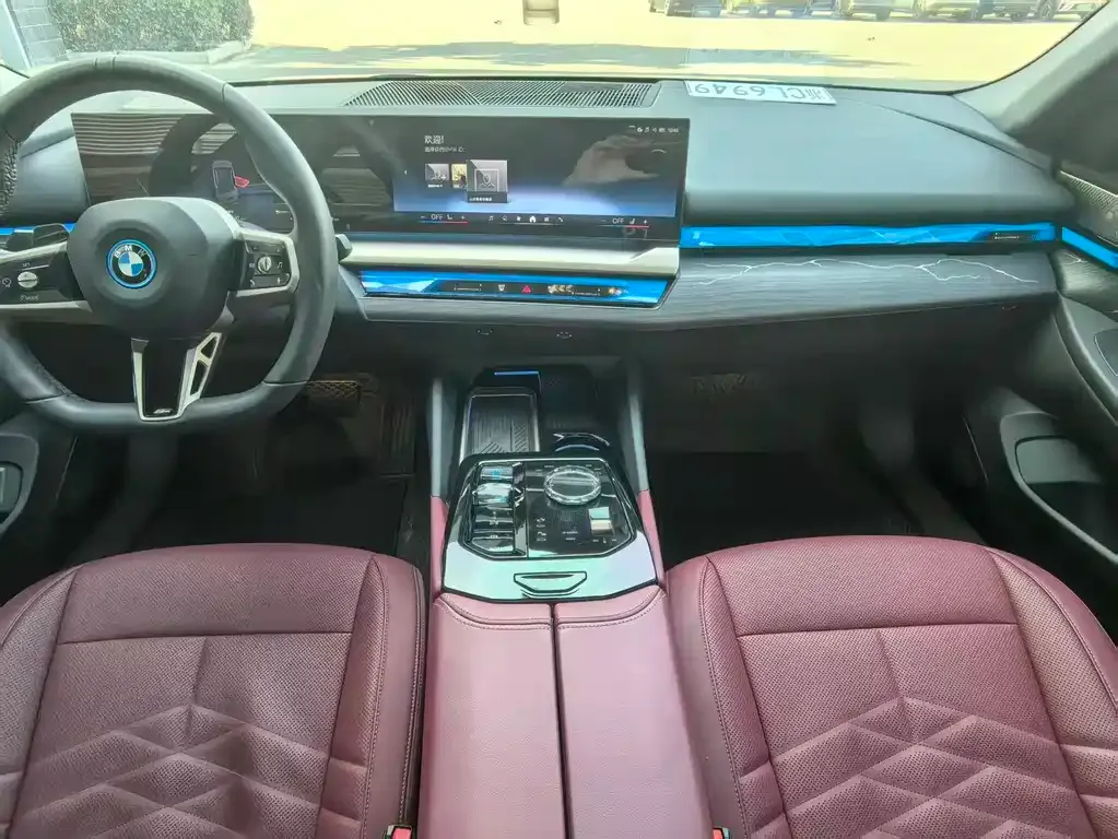 BMW i5 2024 из CN, фото 3