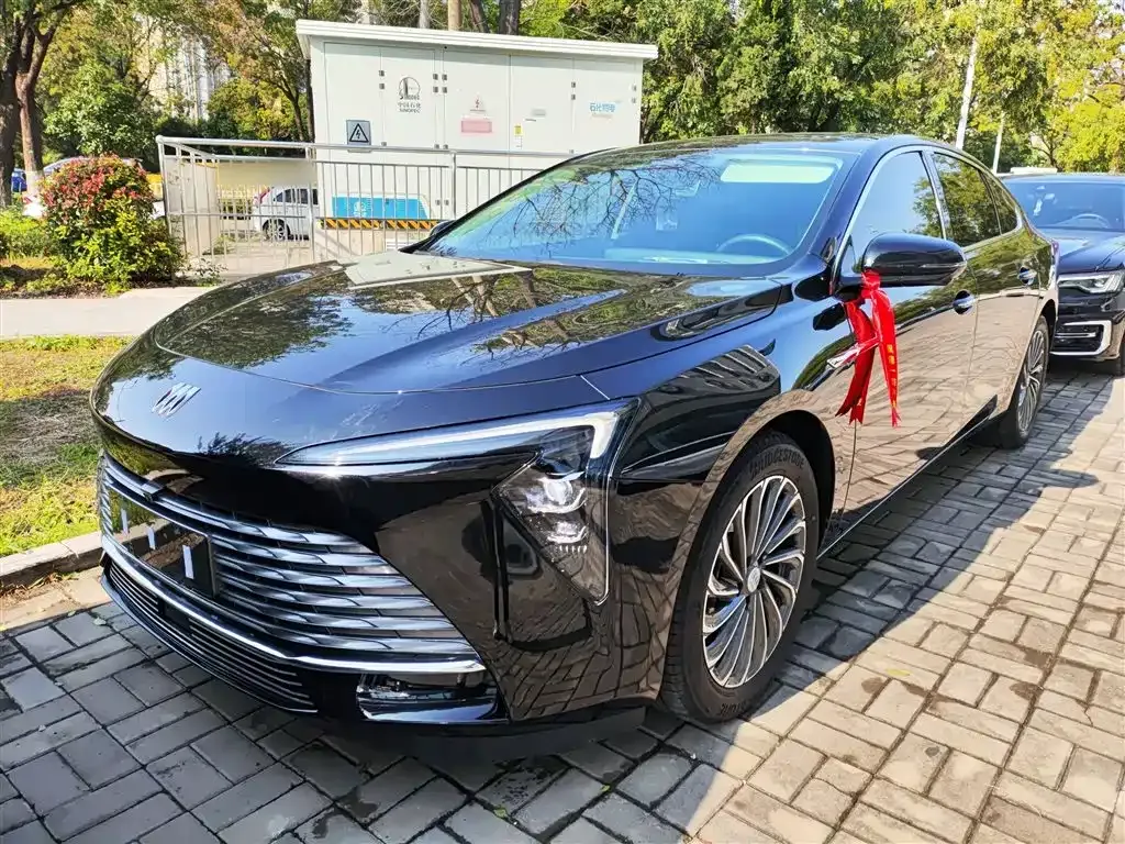 Buick LaCrosse 2024 из CN, фото 2